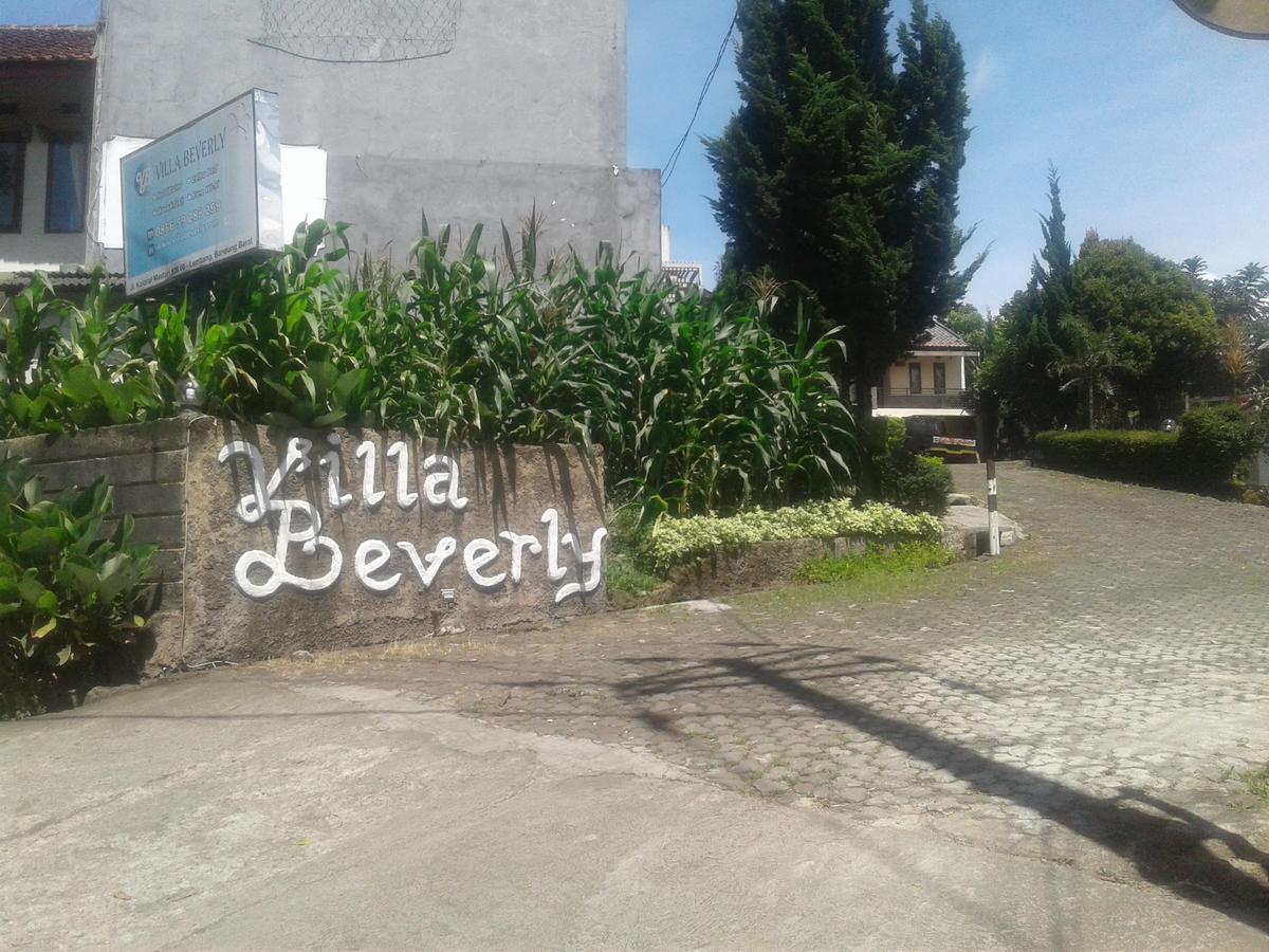 Villa Beverly Лембанг Экстерьер фото